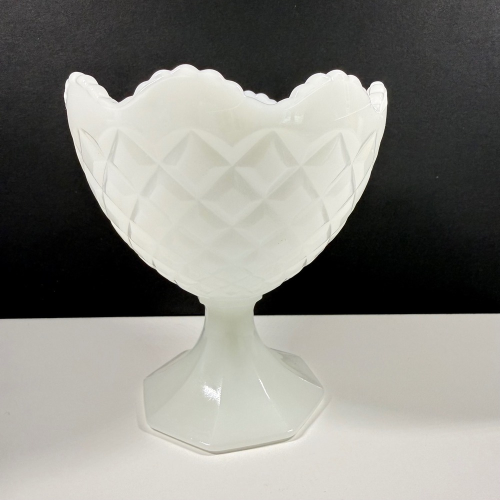 Napco 1184 Vintage Milk Glass Diamond  Scalloped Pedestal Compote Bowl White 5.5